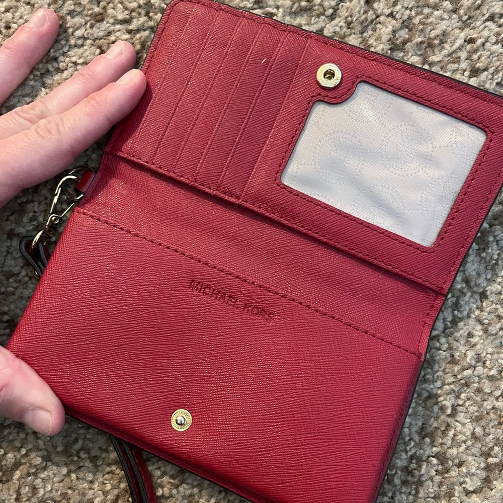 Michael kors phone wallet